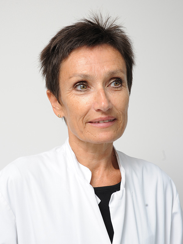 Dr. Nadine DOHOLLOU